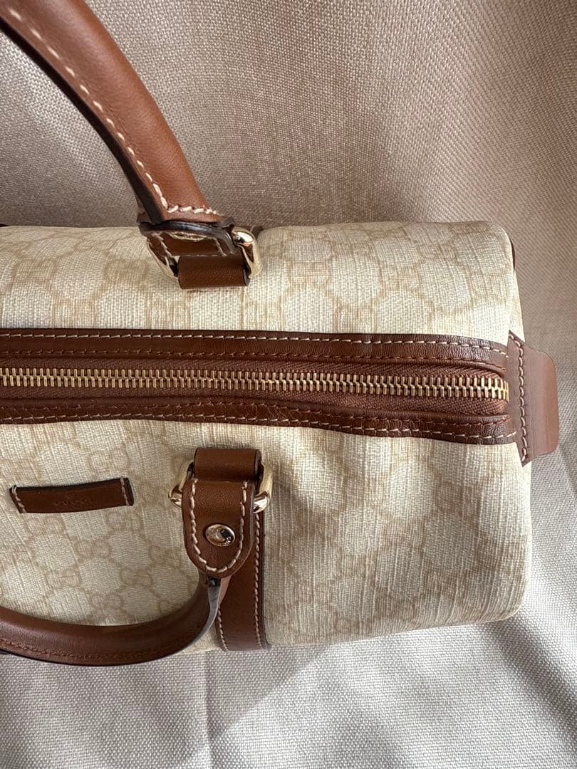 美品　グッチ GGスプリーム ボストンバッグ アイボリー