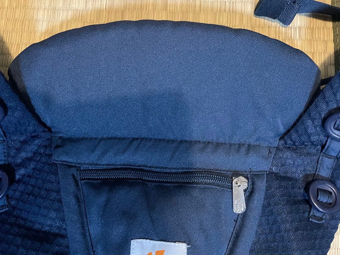 抱っこ紐　Ergobaby OMNI Breeze　ミッドナイトブルー