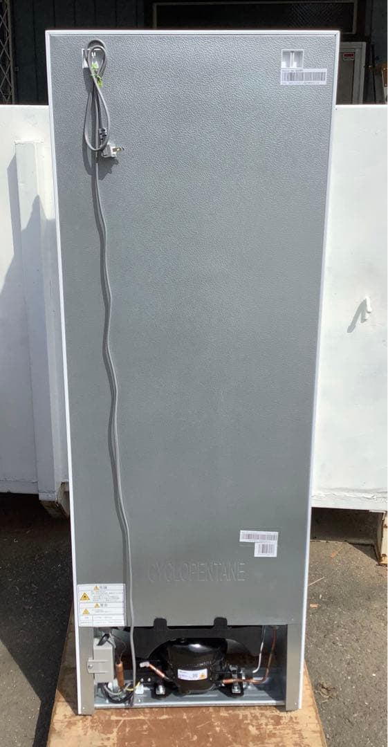 ミカコジ 25年製 ハイセンス 2ドア冷蔵庫 HR-D1701W 175L