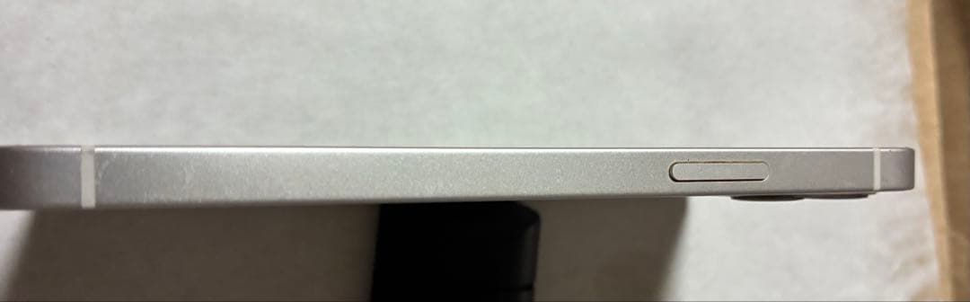 iPhone12 64G ホワイト　純正バッテリーSIMフリー