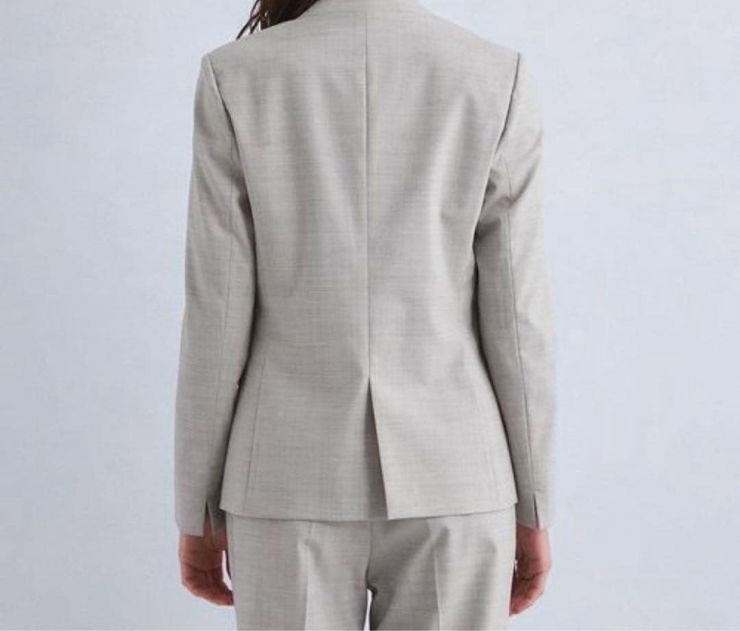 美品 グリーンレーベルリラクシング パンツスーツ カチリラ ライトグレー 38