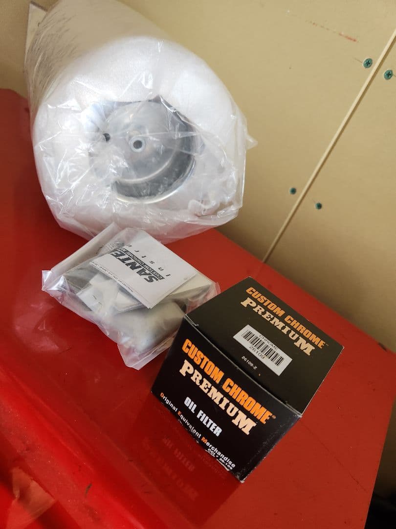 ハーレーカスタムオイルタンクCUSTOM CHROME オイルフィルター