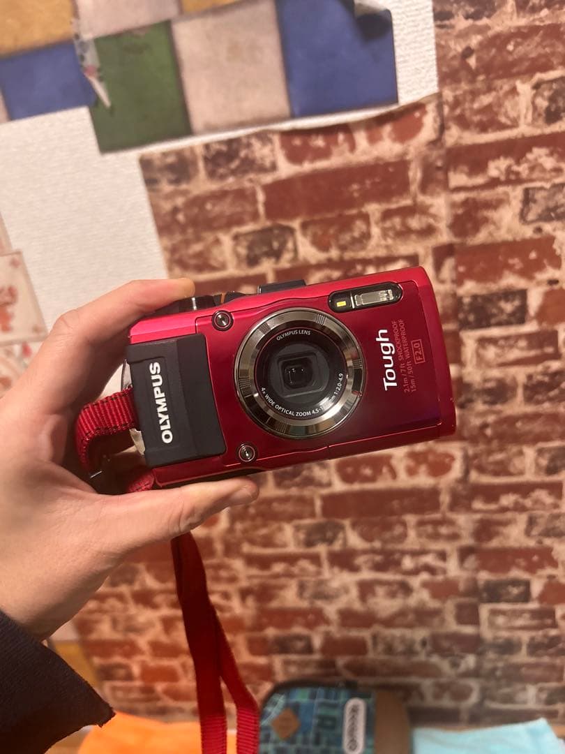 水中カメラOlympus Tough コンパクトデジタルカメラ レッド