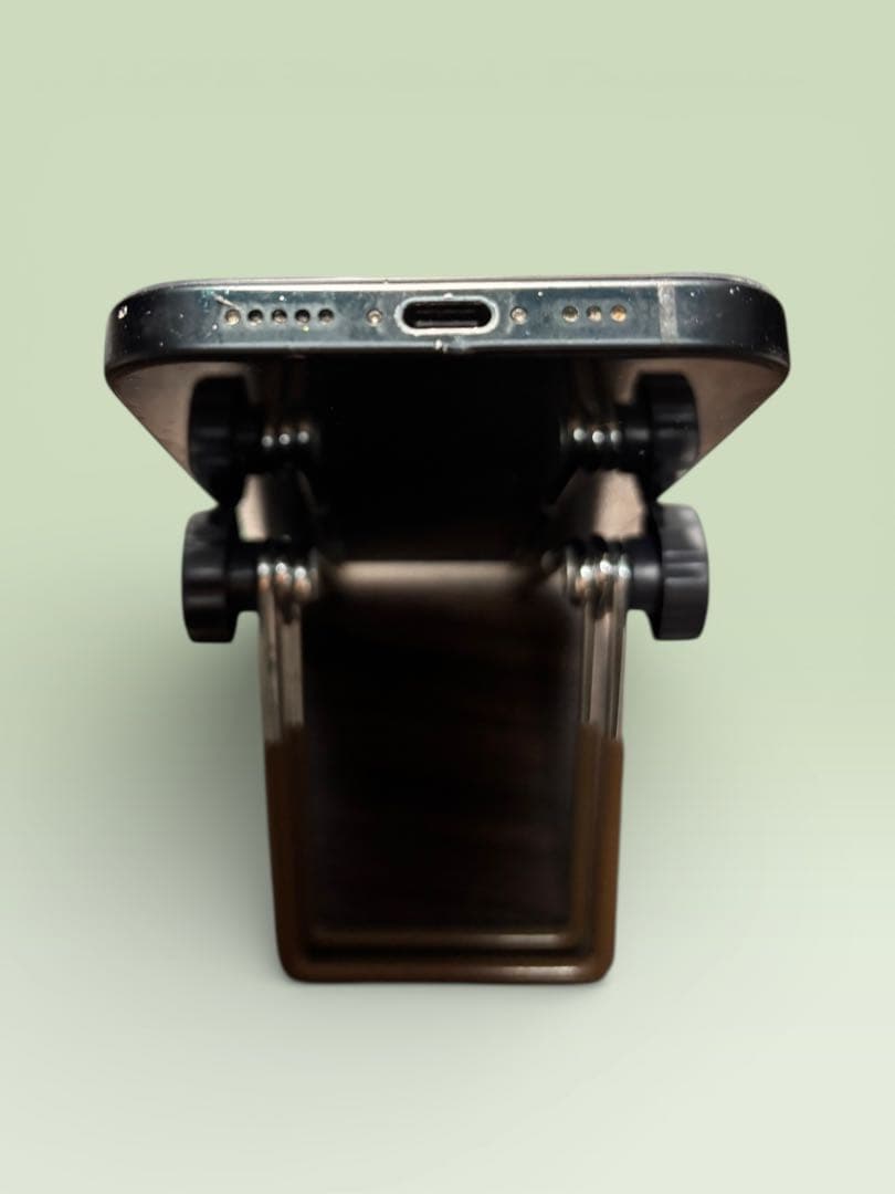 iPhone 15 ブラック 128GB バッテリー大容量100%