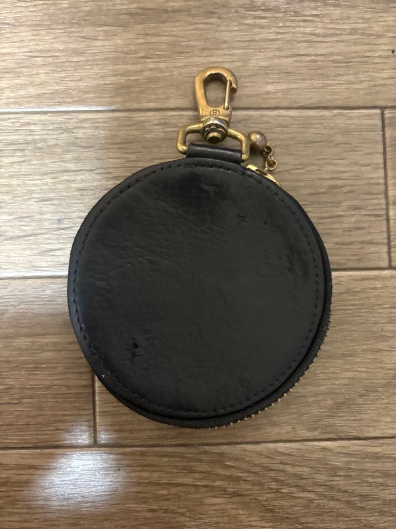 Black means ケース