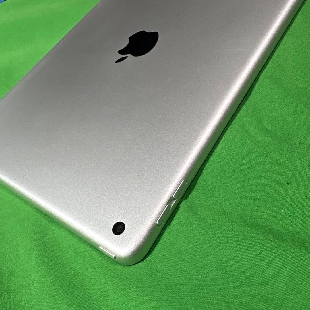 【セール】iPad 10.2インチ 第9世代 Wi-Fi 256GB シルバー