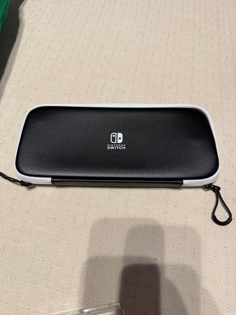 【美品】Nintendo Switch 有機EL マリオレッド おまけ付き