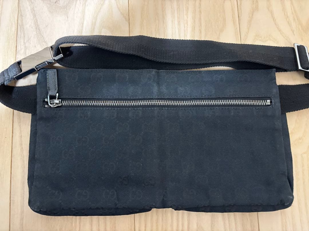 GUCCI ボディバッグ GGキャンバス レザー ブラック 美品⭐️