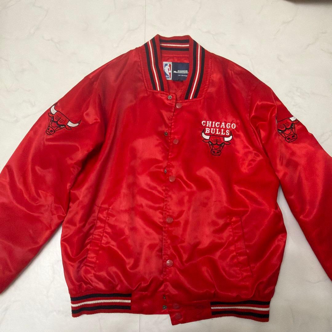 JH Design　NBA　シカゴブルズ　スタジャン　刺繍ロゴ　両面ロゴ