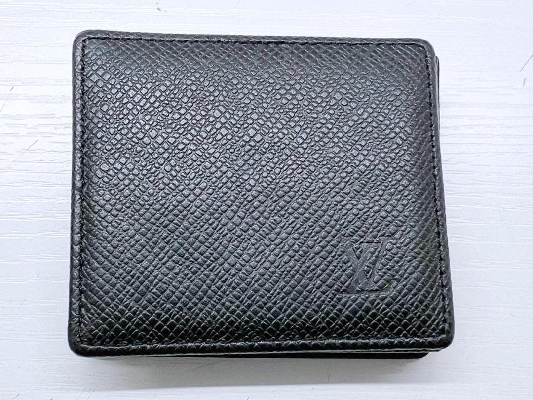 美品　ルイヴィトン　タイガ　ボワット　スクエア　ケース　M30384