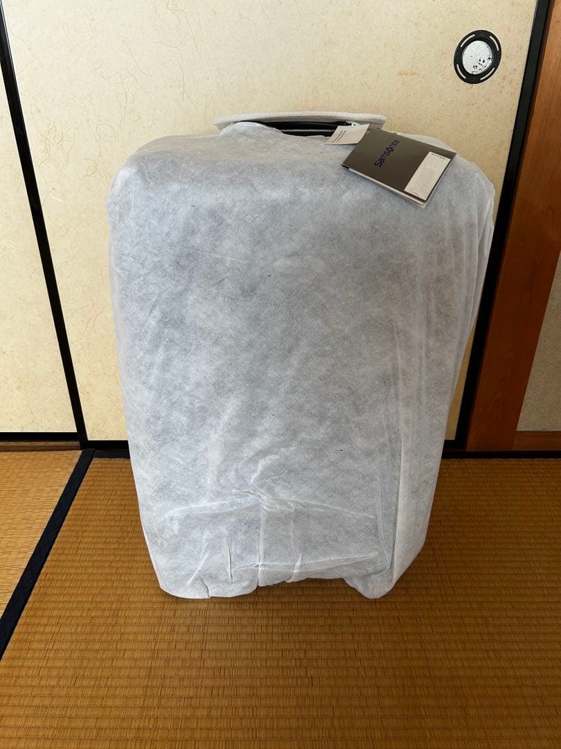 Samsonite シルバー 大型キャリーケース 4輪キャスター