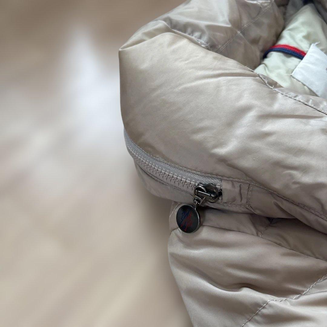 MONCLER ベージュ ダウンジャケット フード付き サイズ0