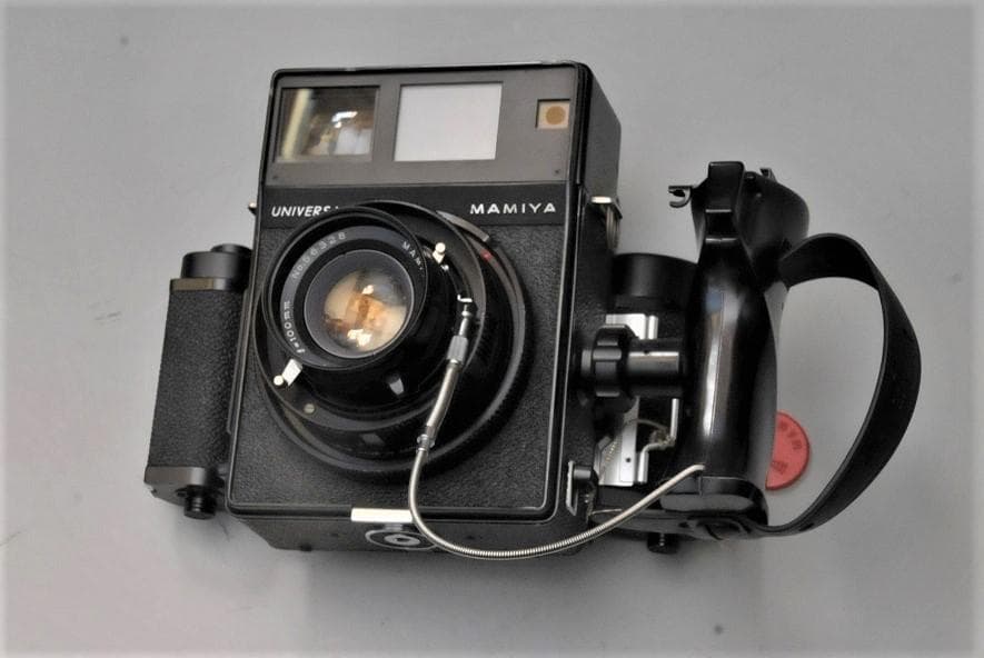 マミヤプレス69フィルムカメラ　レンズ100ミリ3，5　ロールフィルムホルダー