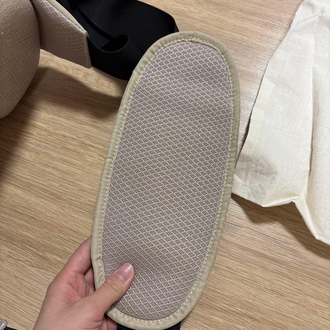 Hugoo ヒップシート ベージュ 収納袋付き