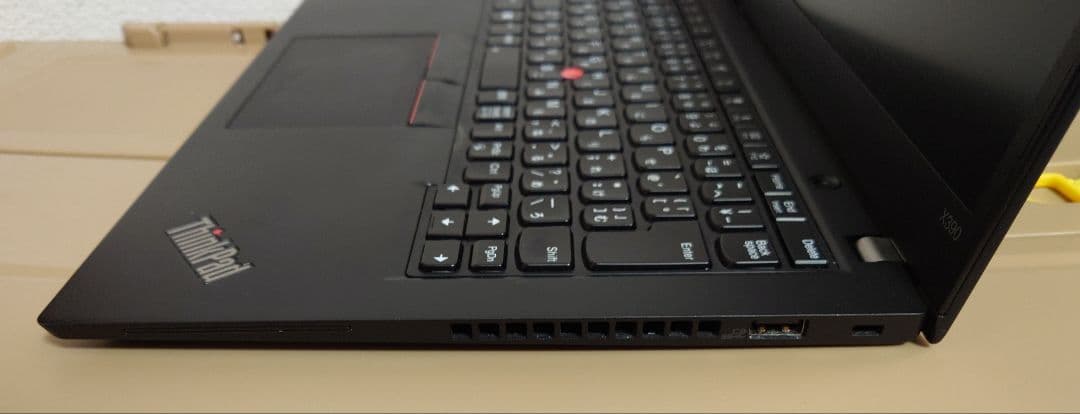 Lenovo ThinkPad X390(SSD:512GB、メモリ:32GB)
