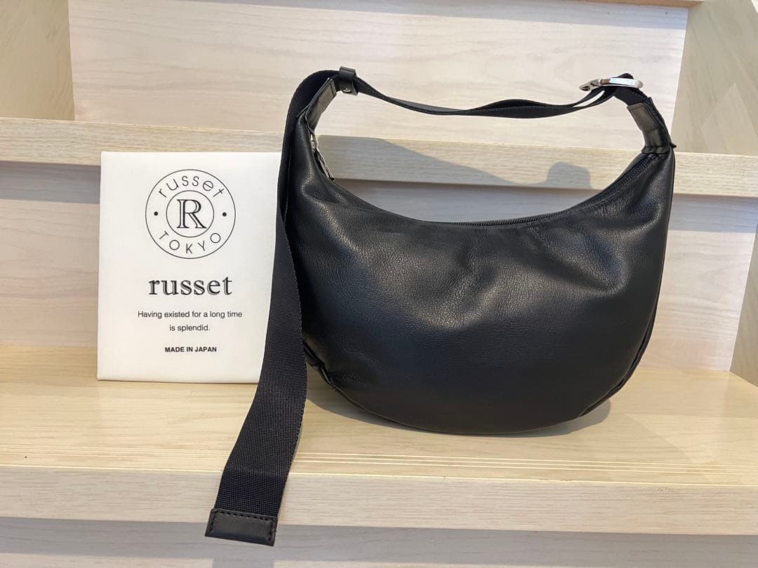 【russet】ソフトレザーラウンドショルダーバック(CE-1326)