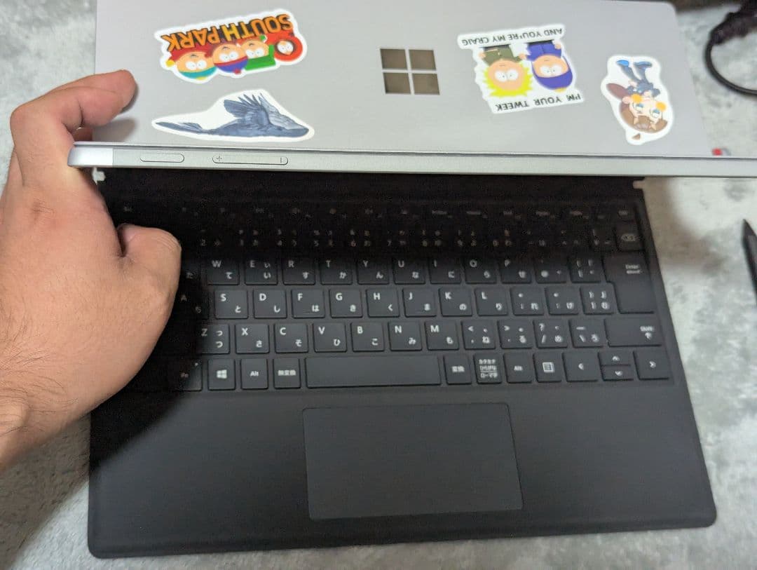 Surface Pro 7 本体 + Surface Pen + キーボード