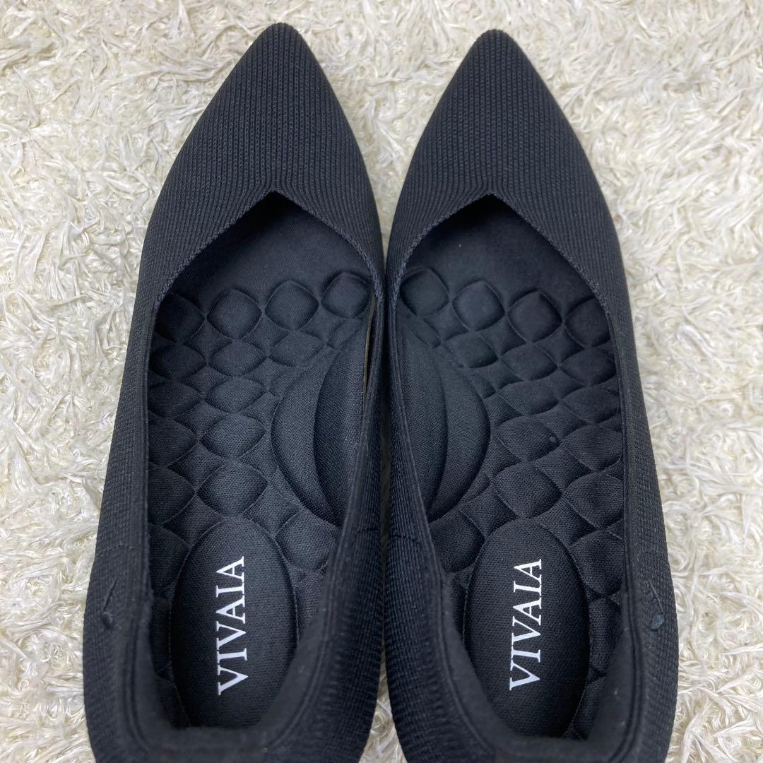 『未使用級』VIVAIA パンプス Vカット ポインテッドトゥ ヒール ブラック