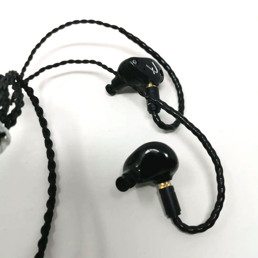 Fender TRACK イヤモニ 黒 試聴のみ美品 リケーブル対応 高音質