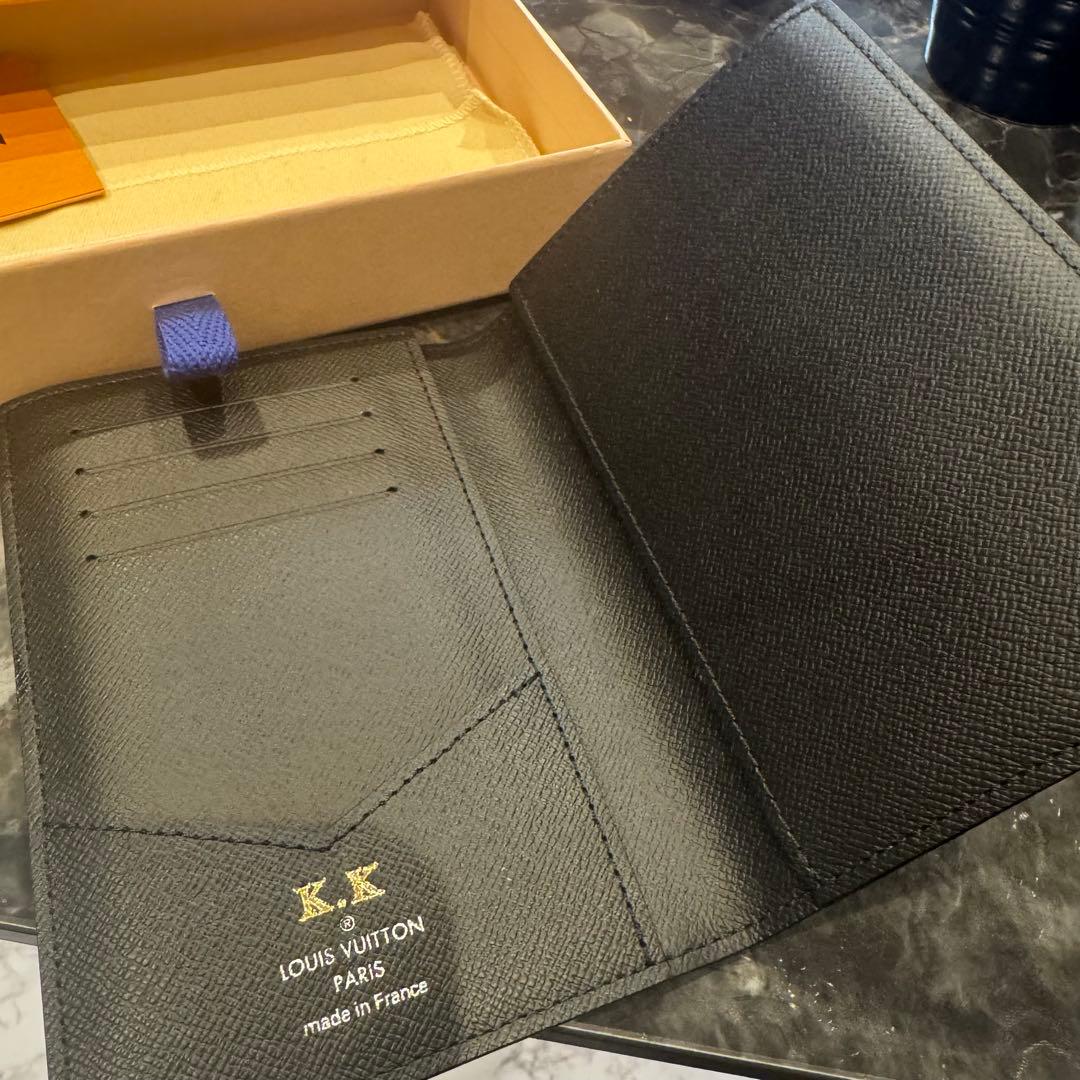 LOUIS VUITTON ブラックパスポートケース カバー ヴィトン NM