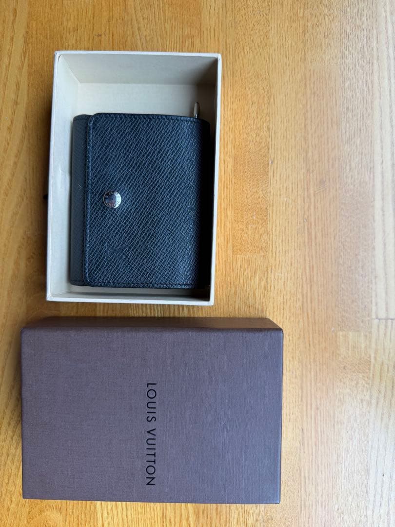 LOUIS VUITTON タイガ　ケース ブラック