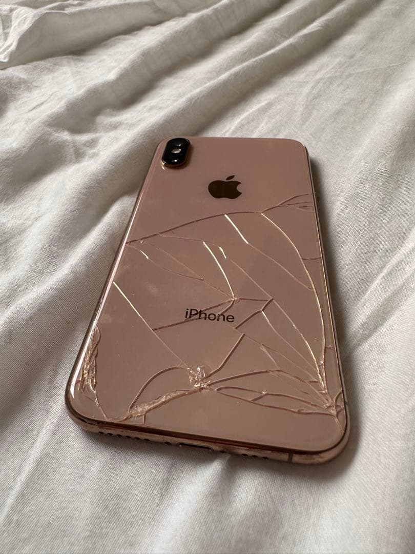 iPhone Xs ゴールド 本体