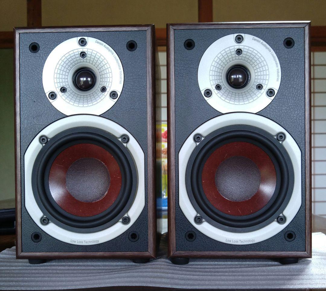 美品　完動品　DALI SPEKTOR1 ウォールナット　スピーカー