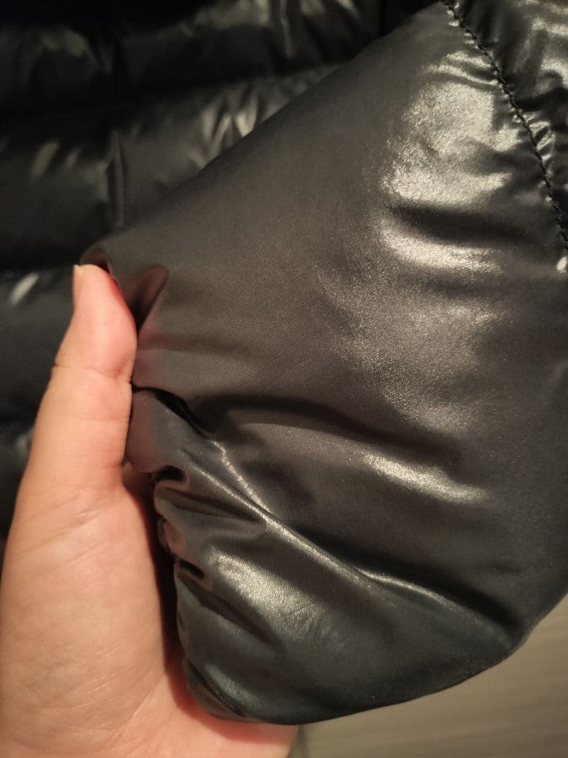 美品 DUVETICA ダウンジャケット 42 濃紺