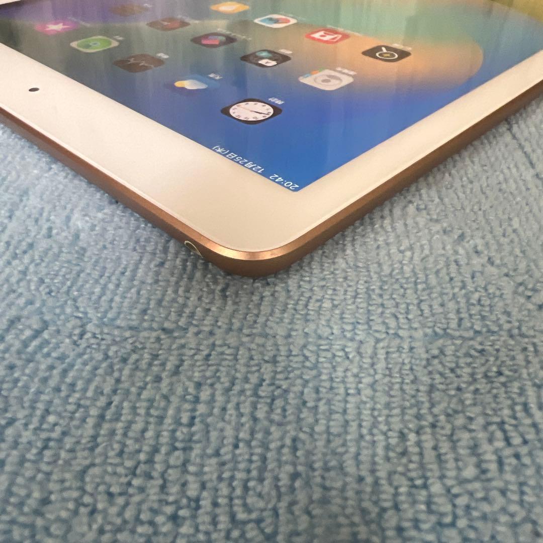 Apple iPad (第6世代) ゴールド 32GB