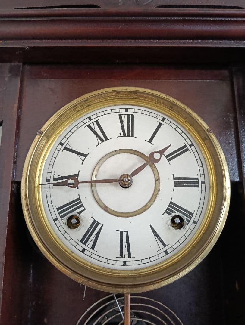 古い掛け時計　海外製ゼンマイ式