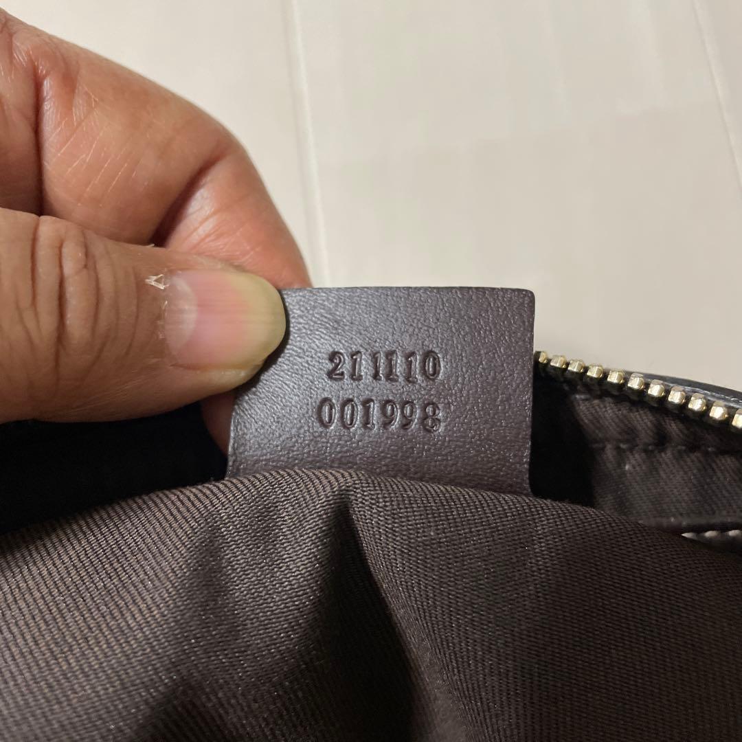 GUCCI ボディバッグ・ウエストポーチ