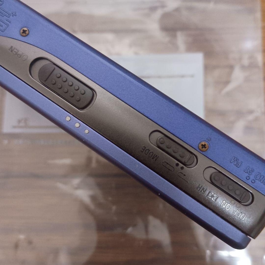 完全ジャンク品　送料込み匿名配送　ソニーカセットテープウォークマンWM-FX77