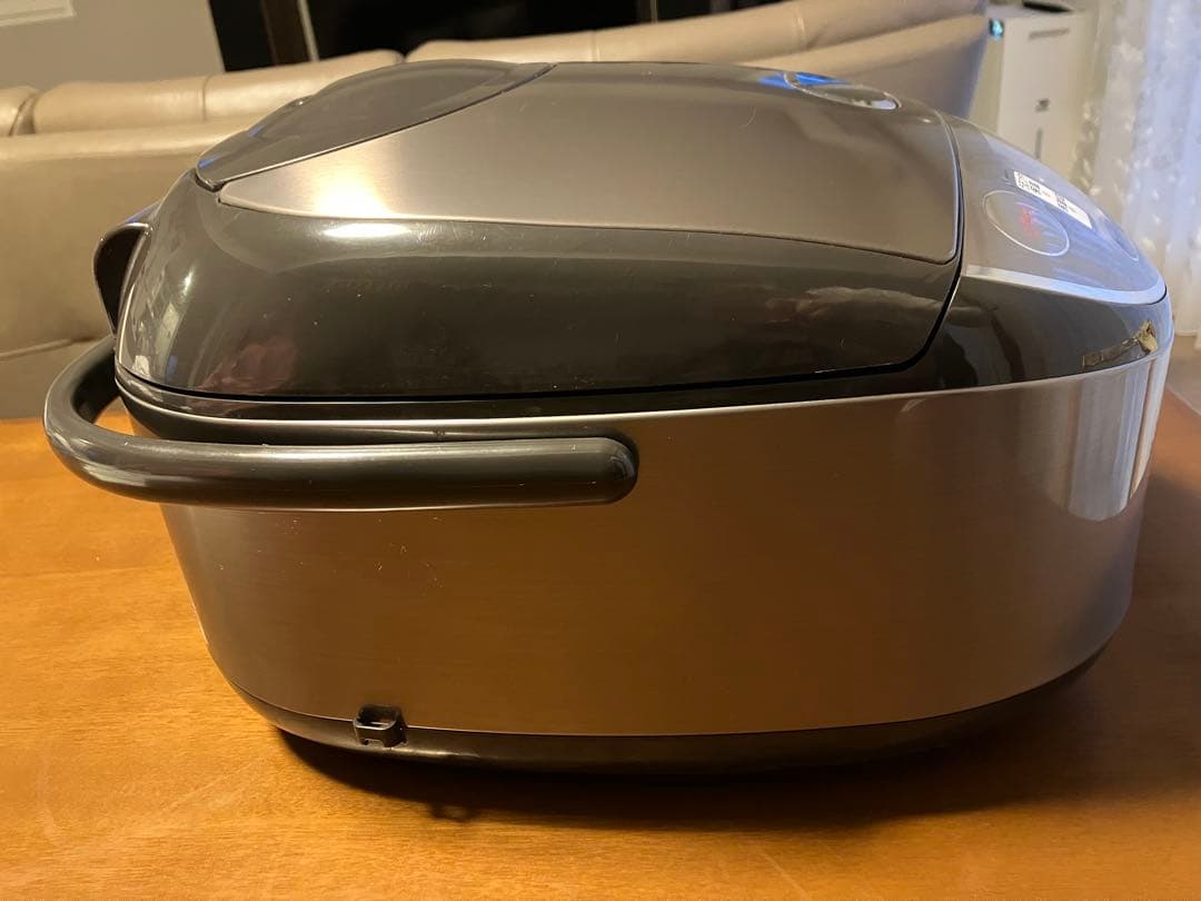 IH炊飯器 象印ZOJIRUSH IH炊飯ジャー 1升炊き NP-VD18