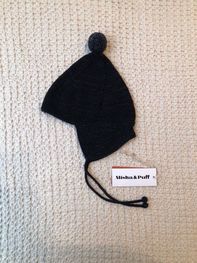 Misha & Puff 黒ニット帽pointy peak hat carbon