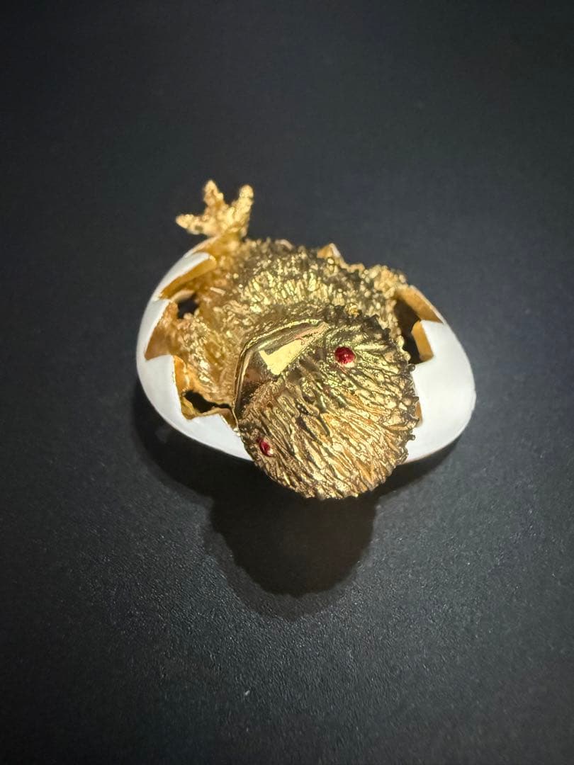 lotuscloud 2528⭐️TRIFARI トリファリヴィンテージブローチ