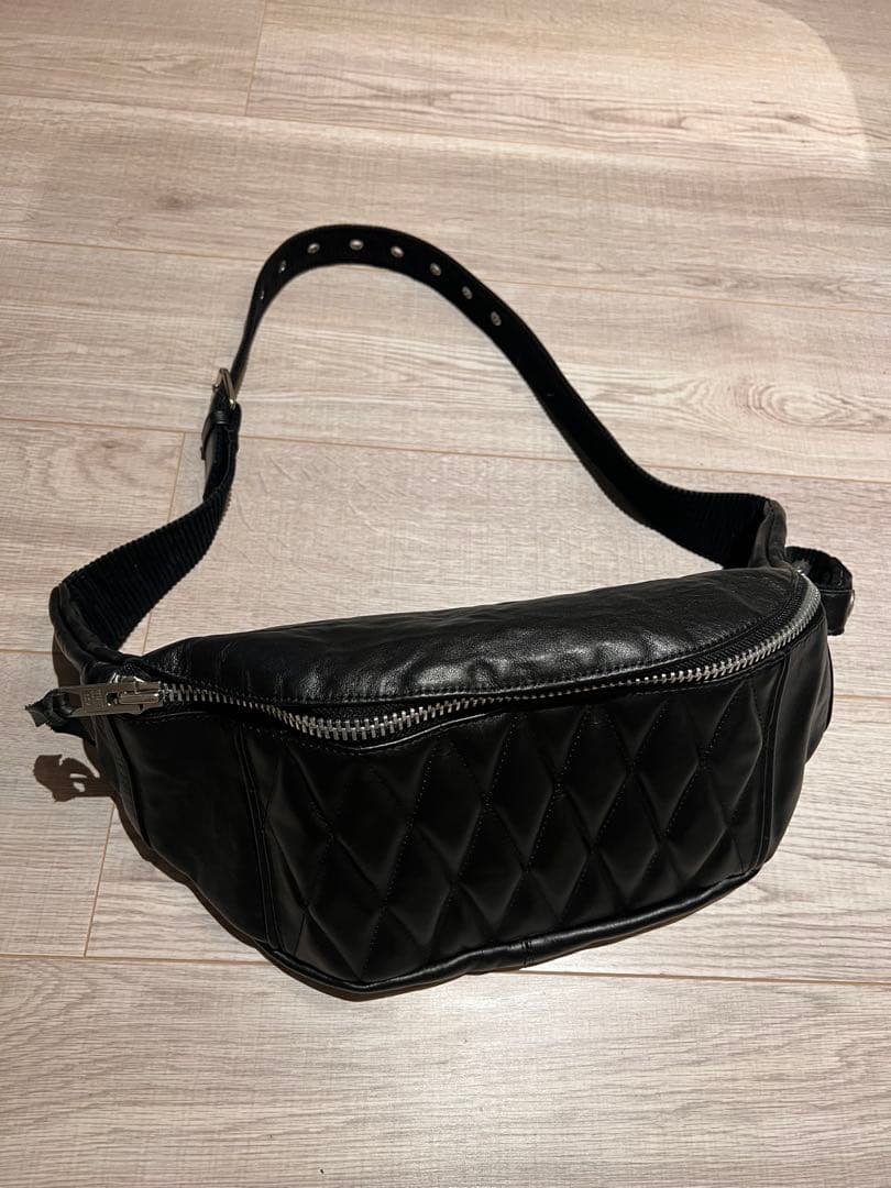 SCHOTTボディーバック