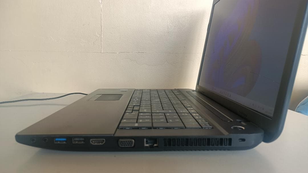 ノートパソコンdynabook第四世代Core i5 SSD128Gメモリ8G