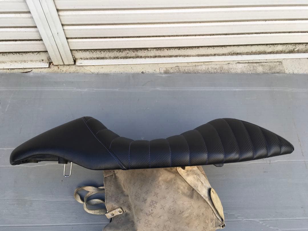 NMAX125 SE86J ワンオフシート