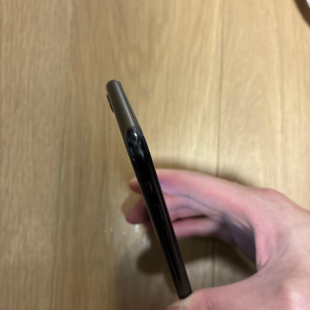 iPhone SE2 SIMフリー バッテリー100%