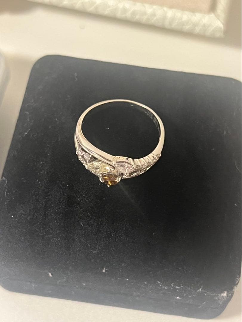 Pt900 ファンシーカラーダイヤモンド　リング　プラチナ　ピンクダイヤモンド