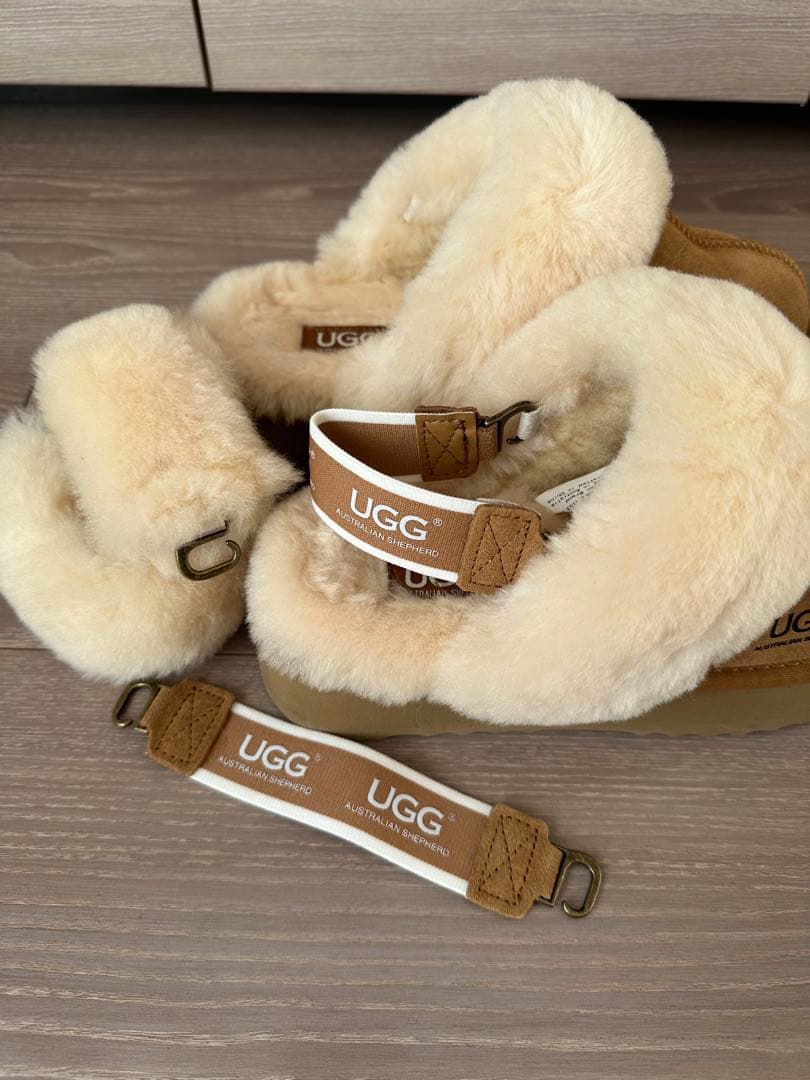 AUS店購入❣️UGG Funkette レア‼️ファーベルト付