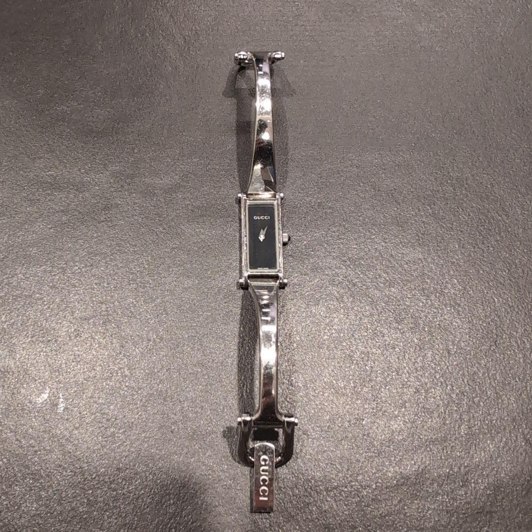 GUCCI 1500 L ステンレススチール時計
