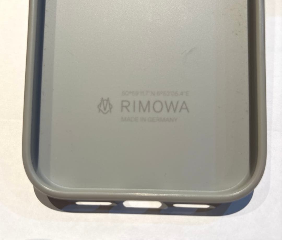 ［正規品］RIMOWA ケース iPhone15pro シルバー