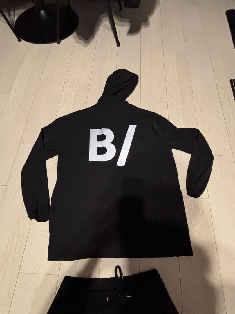 B/ ビースラッシュ　ジップパーカー　ハーフパンツ