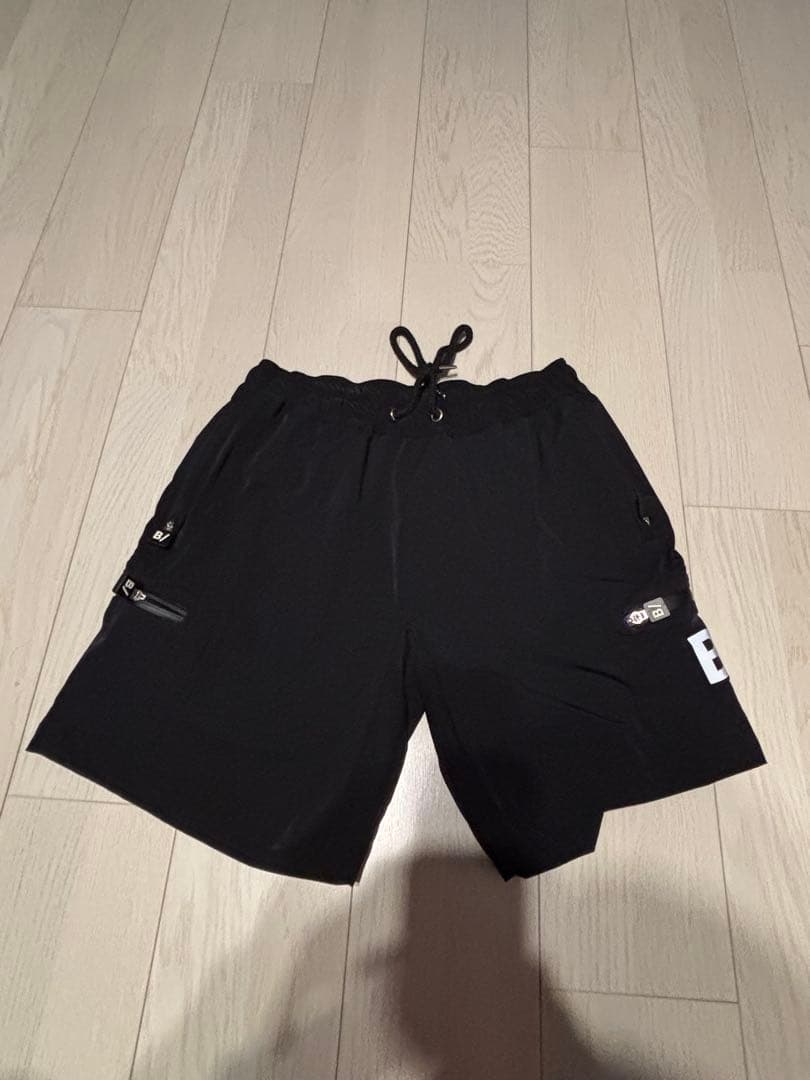 B/ ビースラッシュ　ジップパーカー　ハーフパンツ