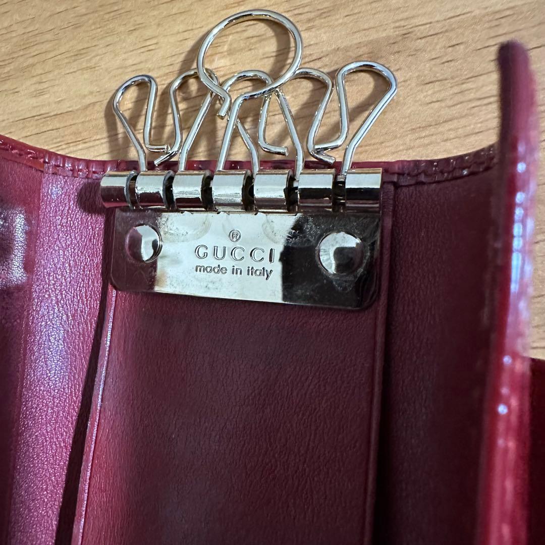 GUCCI グッチ 6連キーケース　エナメル 赤 ハートプレート