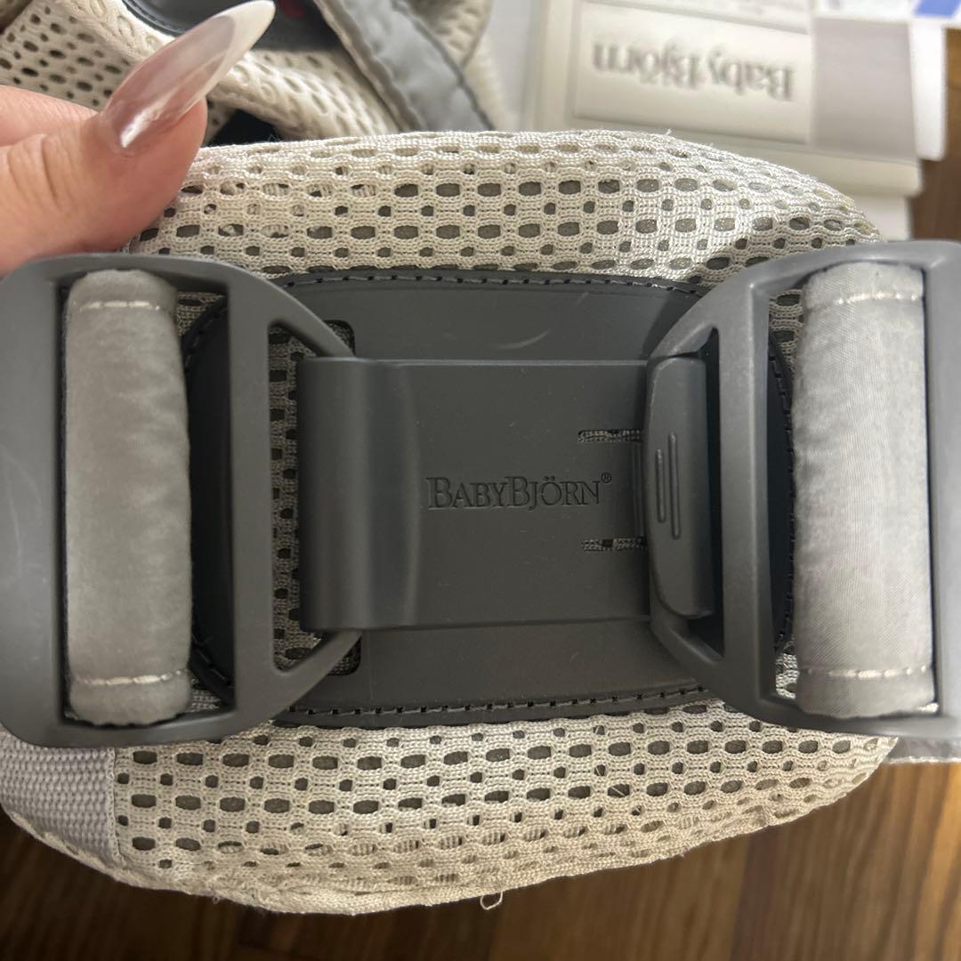 BABYBJÖRN Harmony 抱っこ紐 クリーム