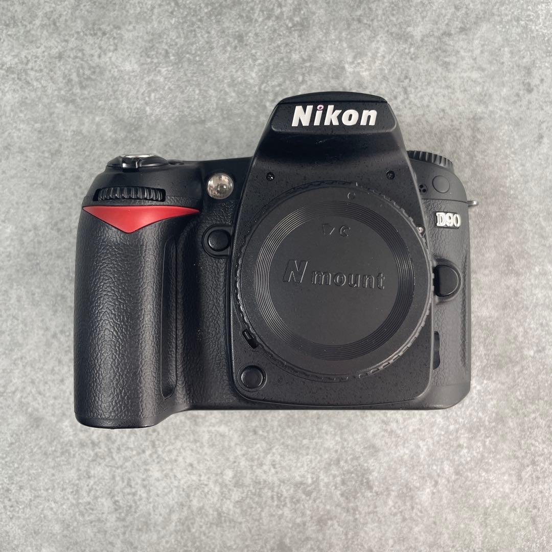★完動美品★ Nikon D90 純正バッテリーグリップセット　S数2万以下