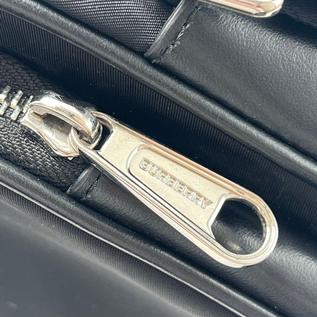 ✨極美品✨BURBERRY バーバリー　ボディバッグ　パディバッグ　ショルダー