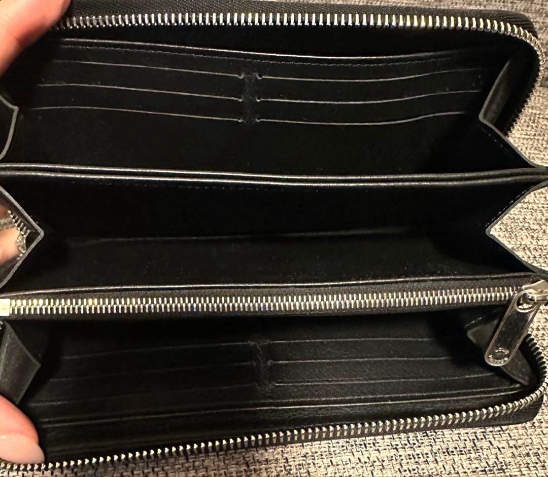 ルイ・ヴィトン マヒナ ジッピーウォレット 長財布